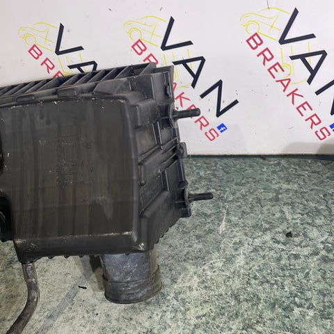 Renault Master AIRBOX WITH AIR FLOW METER 2.3 2016 P/N 8200751534