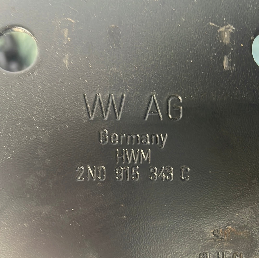 2018 Volkswagen Transporter battery tray 