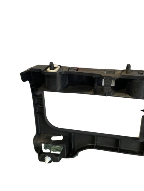 Vauxhall Vivaro/Citroen Dispatch BUMPER BRACKET  N/S/R 2020 P/N 9810782680